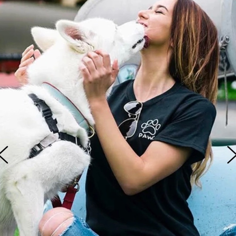 Black Floral Print Logo Tee from PAWZ
